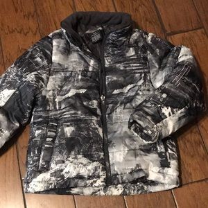 Mountain Puffer jacket 🎈.    Size S (6-7) Unisex